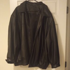 Roundtree & Yorke Black Leather Jacket